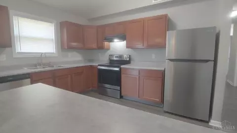 Other - 960 Golfview Dr, Hamilton, OH 45013 photo 2 of 9