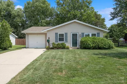 1016 Linhof Rd, Wilmington, OH 45177