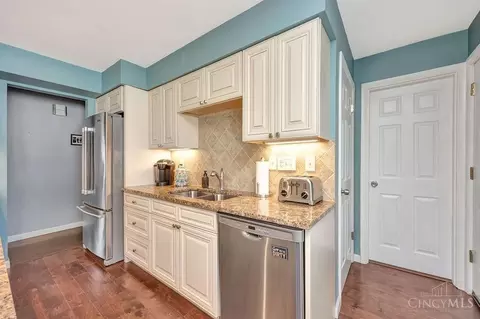 5320 Gander Dr, Cincinnati, OH 45238 photo 13