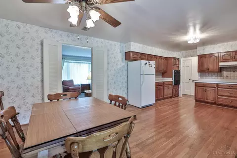 Dining - 5521 Pinecrest Dr, Cincinnati, OH 45238 photo 3 of 3