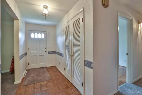 Entry Way - 5521 Pinecrest Dr, Cincinnati, OH 45238 photo 1 of 2