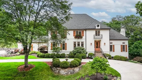2904 Lower Grandin Rd, Cincinnati, OH 45208