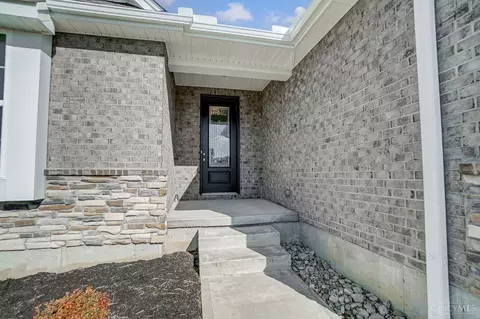 110 Shyla Ct, Monroe, OH 45050 photo 4