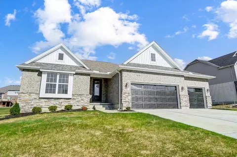 110 Shyla Ct, Monroe, OH 45050