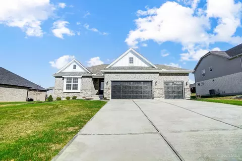 110 Shyla Ct, Monroe, OH 45050 photo 2