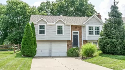541 Forest Ridge Ct, Cincinnati, OH 45244