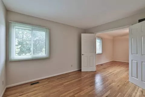 7875 Sagamore Dr, Cincinnati, OH 45236 photo 24