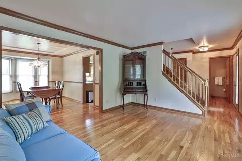 7875 Sagamore Dr, Cincinnati, OH 45236 photo 5