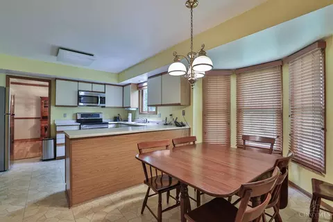 7875 Sagamore Dr, Cincinnati, OH 45236 photo 16