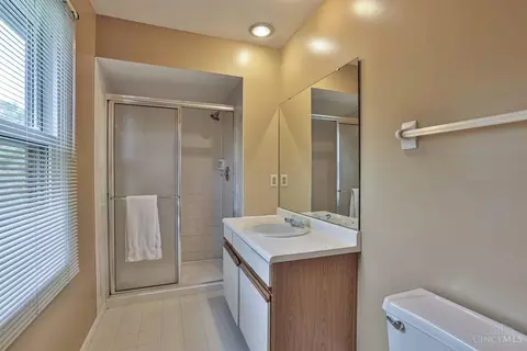 7875 Sagamore Dr, Cincinnati, OH 45236 photo 20