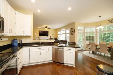 769 Dorgene Ln, Cincinnati, OH 45244 photo 7