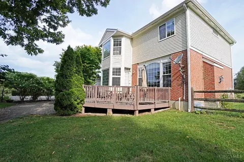 769 Dorgene Ln, Cincinnati, OH 45244 photo 3