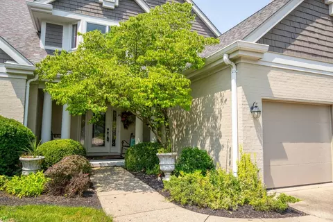 795 Windings Ln, Cincinnati, OH 45220