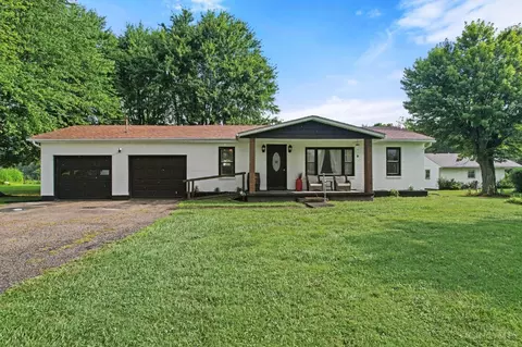 2962 St Rt 756, Felicity, OH 45120