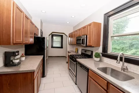 Kitchen - 429 Wilkinson St, Cincinnati, OH 45206 photo 1 of 2