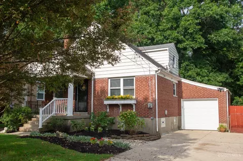 6951 Rob Vern Dr, North College Hill, OH 45239