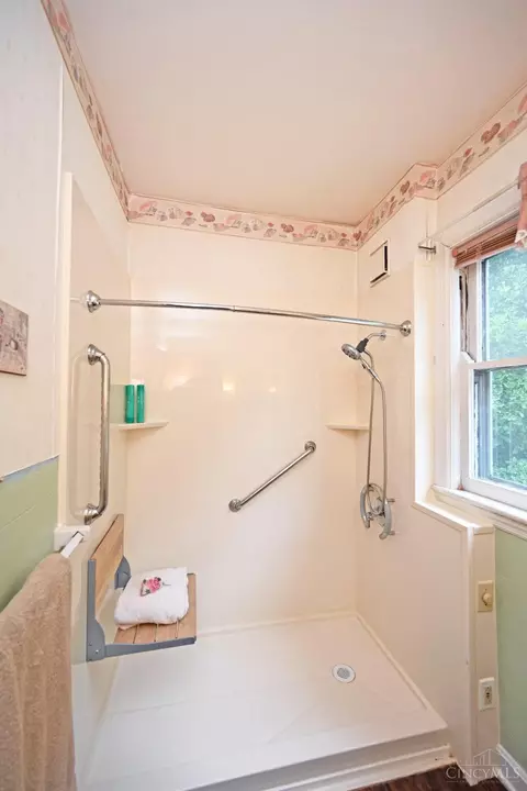 2916 Urwiler Ave, Cincinnati, OH 45211 photo 37