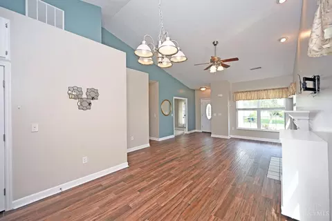 Living - 4274 Gensen Loop, Cincinnati, OH 45245 photo 5 of 5