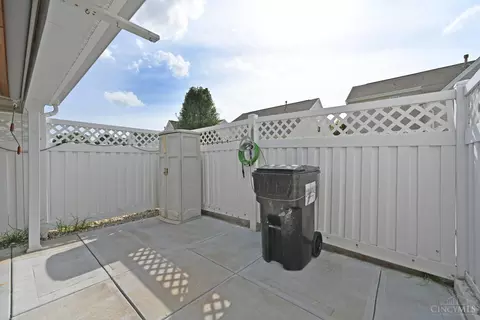 Exterior - 4274 Gensen Loop, Cincinnati, OH 45245 photo 7 of 9