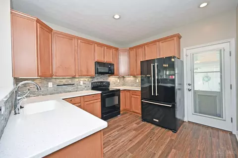 Kitchen - 4274 Gensen Loop, Cincinnati, OH 45245 photo 1 of 4