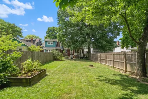 Exterior - 3764 Drake Ave, Cincinnati, OH 45209 photo 10 of 10