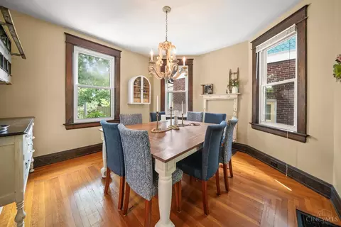 Dining - 3764 Drake Ave, Cincinnati, OH 45209 photo 1 of 2