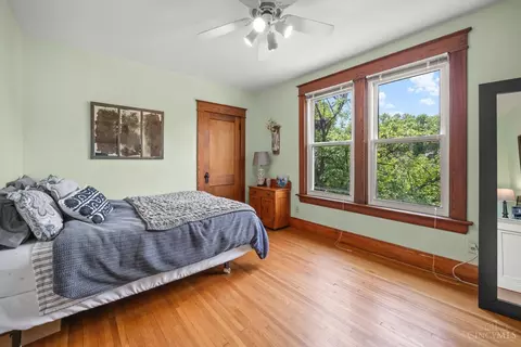 Bedroom - 3764 Drake Ave, Cincinnati, OH 45209 photo 1 of 3