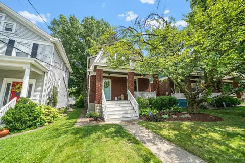 Exterior - 3764 Drake Ave, Cincinnati, OH 45209 photo 2 of 10