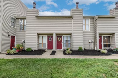 38 Apple Ln #16, Cincinnati, OH 45255