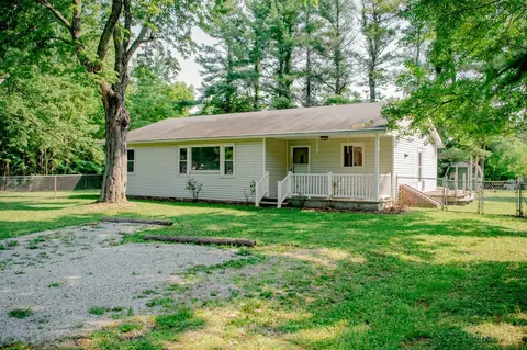 100 David Rd, Wilmington, OH 45177
