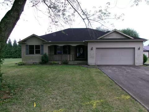 909 Valley Vista Dr, Manchester, OH 45144