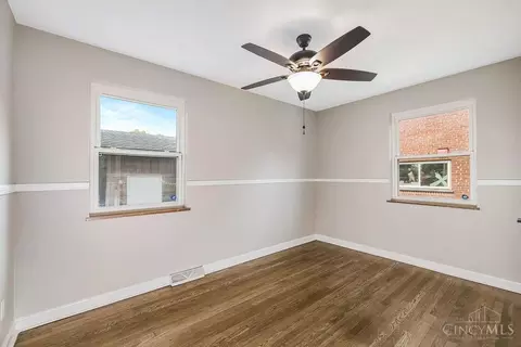 Bedroom - 649 Maple Dr, Reading, OH 45215 photo 1 of 10