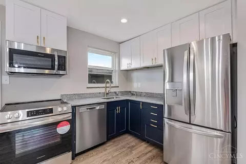 Kitchen - 649 Maple Dr, Reading, OH 45215 photo 3 of 3