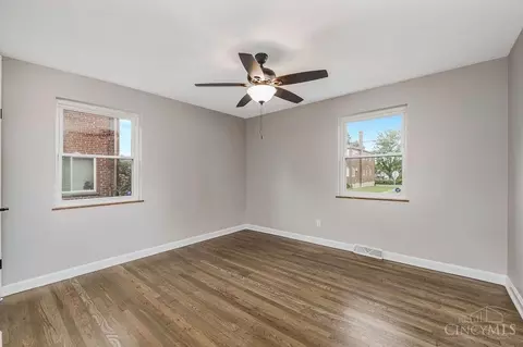 Bedroom - 649 Maple Dr, Reading, OH 45215 photo 2 of 10
