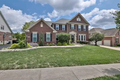 7682 Overglen Dr, West Chester, OH 45069
