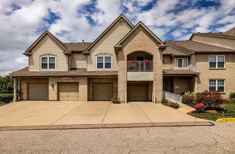 835 Neeb Rd #2, Cincinnati, OH 45233