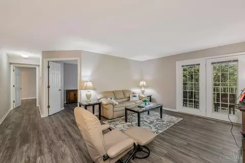 835 Neeb Rd #2, Cincinnati, OH 45233 photo 9