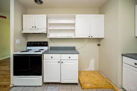 Kitchen - 4297 Williams Ave, Cincinnati, OH 45236 photo 3 of 3