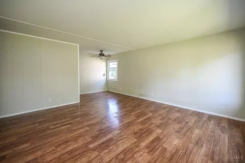 Living - 4297 Williams Ave, Cincinnati, OH 45236 photo 1 of 5
