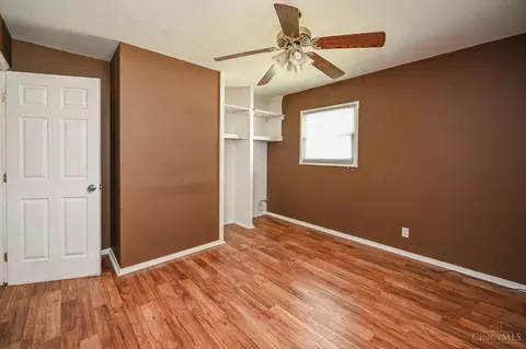 Bedroom - 4297 Williams Ave, Cincinnati, OH 45236 photo 5 of 9