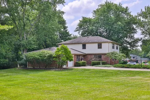 2740 Whitehouse Ln, Cincinnati, OH 45244