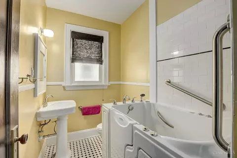 4216 Verne Ave, Cincinnati, OH 45209 photo 12