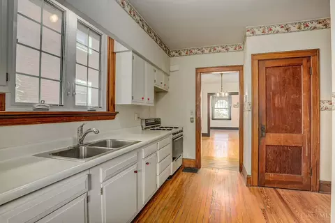 4216 Verne Ave, Cincinnati, OH 45209 photo 9