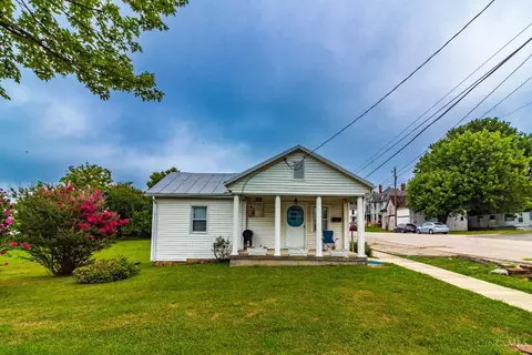 214 Main St, West Union, OH 45693