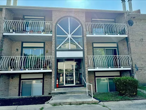 2431 Montana Ave #9, Cincinnati, OH 45211