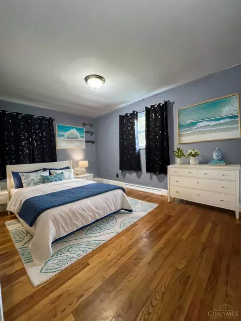 Bedroom - 687 Hoffman Ave, Williamsburg, OH 45176 photo 2 of 3