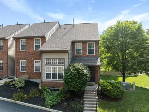 10555 Montgomery Rd #36, Montgomery, OH 45242