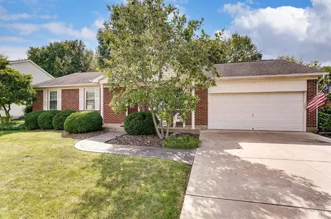 320 Nightwind Dr, Maineville, OH 45039 photo 2
