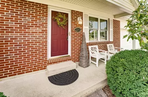 320 Nightwind Dr, Maineville, OH 45039 photo 4