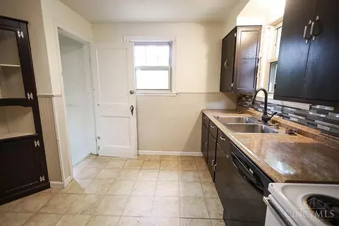 2226 Kipling Ave, Cincinnati, OH 45239 photo 5